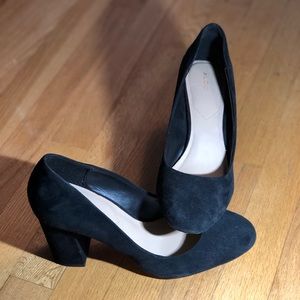ALDO velour heels size 10